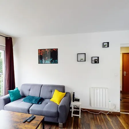 Le Berthollet 9 - Renovated 1 Bedroom 2 Steps - Center Apartment